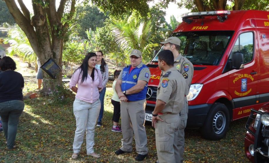 Sexto Subgrupamento de Bombeiros Independente Visita APAE de Umuarama