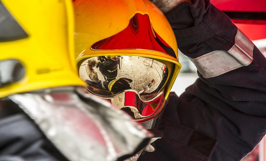 Apresentação do Corpo de Bombeiros na rua XV de Novembro Foto Cabo Daniel Meneghetti