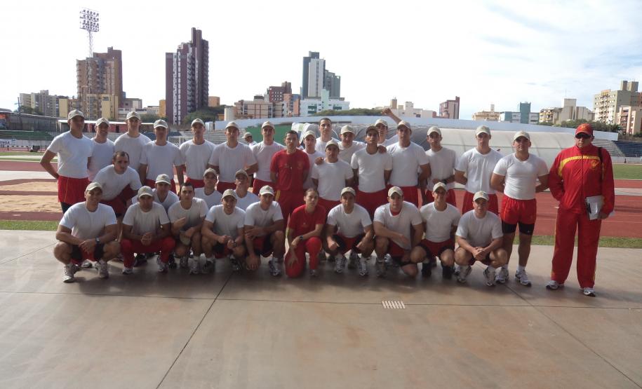 Alunos do Corpo de Bombeiros no 1º Pré-Olímpico acadêmico da  2ª ESFAEP/Maringá