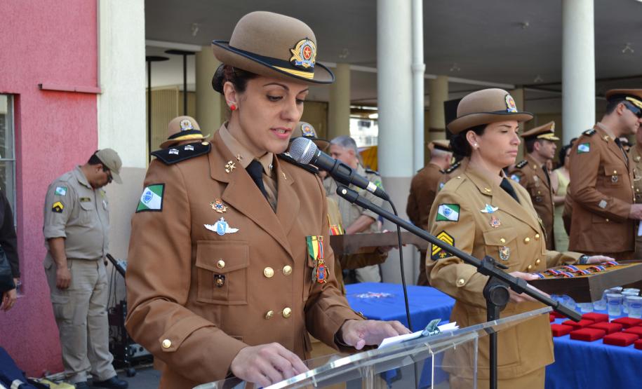 Entrega de medalhas e de equipamentos ao Corpo de Bombeiros marca 103º aniversário em Curitiba Entrega de medalhas e de equipamentos ao Corpo de Bombeiros marca 103º aniversário em Curitiba