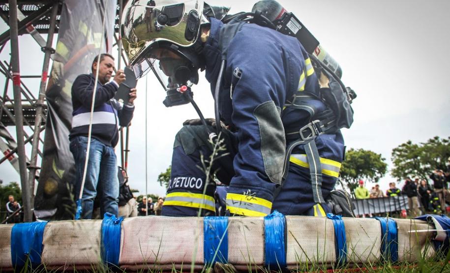 Competição “Le Défi” do Corpo de Bombeiros do Paraná