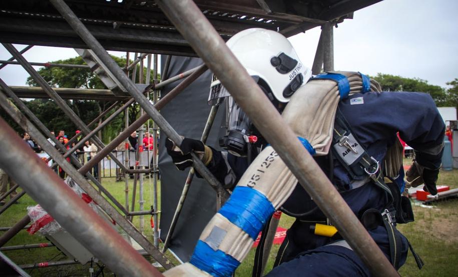 Competição “Le Défi” do Corpo de Bombeiros do Paraná