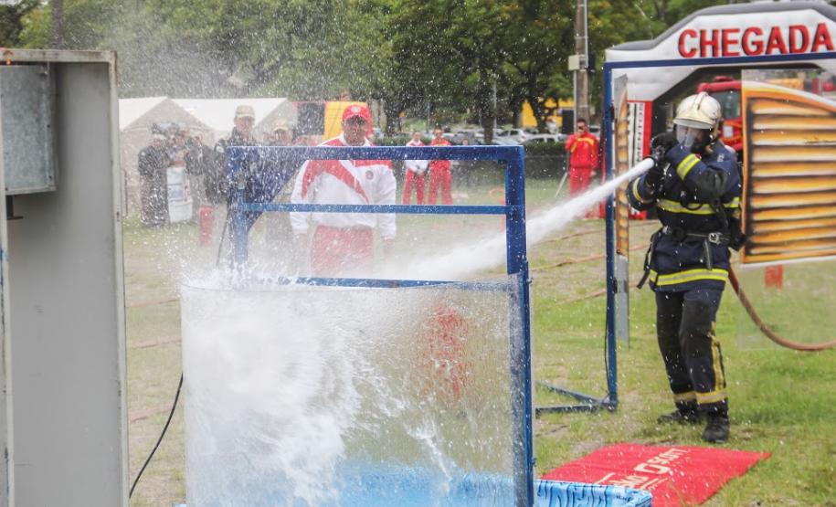 Competição “Le Défi” do Corpo de Bombeiros do Paraná
