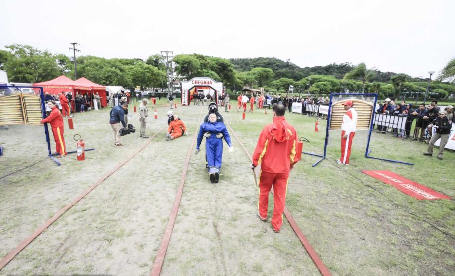 Competição “Le Défi” do Corpo de Bombeiros do Paraná
