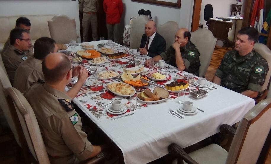 Café da Manhã com entrega de medalhas