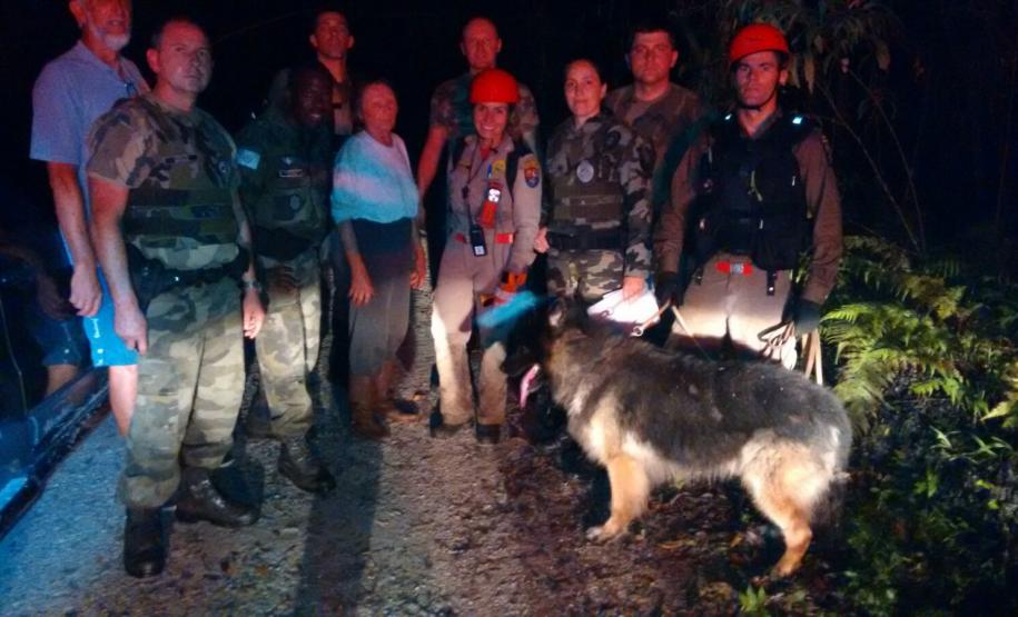 Senhora de 70 anos que estava perdida na Região de Guaraguaçu é encontrada pelos Bombeiros