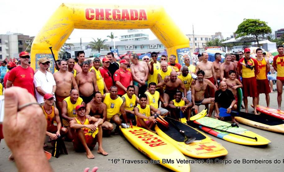 Corpo de Bombeiros realiza tradicional travessia dos Guarda-Vidas veteranos no litoral com a presença do secretário Mesquita Corpo de Bombeiros realiza tradicional travessia dos Guarda-Vidas veteranos no litoral com a presença do secretário Mesquita