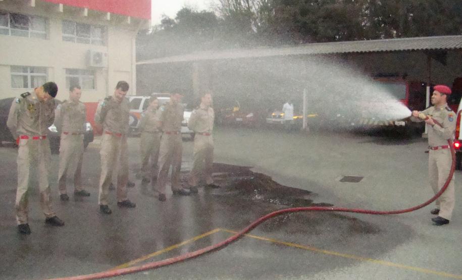 6º GB promove café da manhã em comemoração aos oficiais promovidos