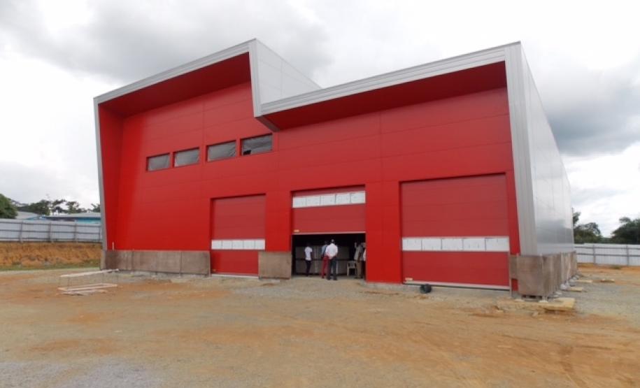 Oficiais do Corpo de Bombeiros do Paraná participam de missão na Guiné Equatorial para desenvolvimento da corporação daquele país