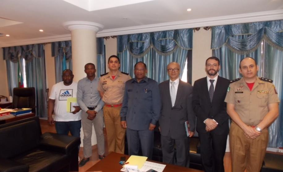 Oficiais do Corpo de Bombeiros do Paraná participam de missão na Guiné Equatorial para desenvolvimento da corporação daquele país