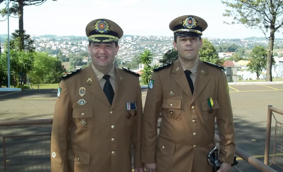 Bombeiros participam do aniversário da Polícia Militar