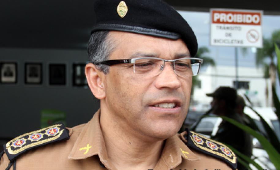 15-07-2016 Formatura do Curso de Aperfeiçoamento de Sargento (CAS) do Corpo de Bombeiros do Estado do Paraná, a solenidade foi feita na Câmara dos Vereadores de Pinhais na RMC. Sub-Comandante da PMPR Coronel Arildo Luis Dias.