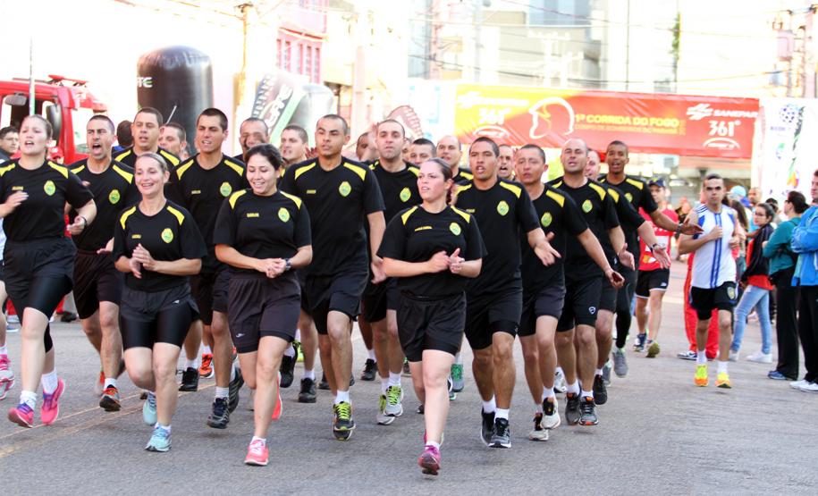 Curitiba, 12 de Novembro de 2016.  1° Corrida do Fogo, do Corpo de Bombeiros do Paraná.
