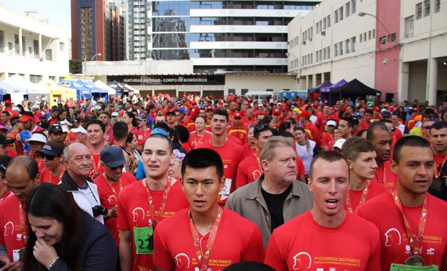 Curitiba, 12 de Novembro de 2016.  1° Corrida do Fogo, do Corpo de Bombeiros do Paraná.