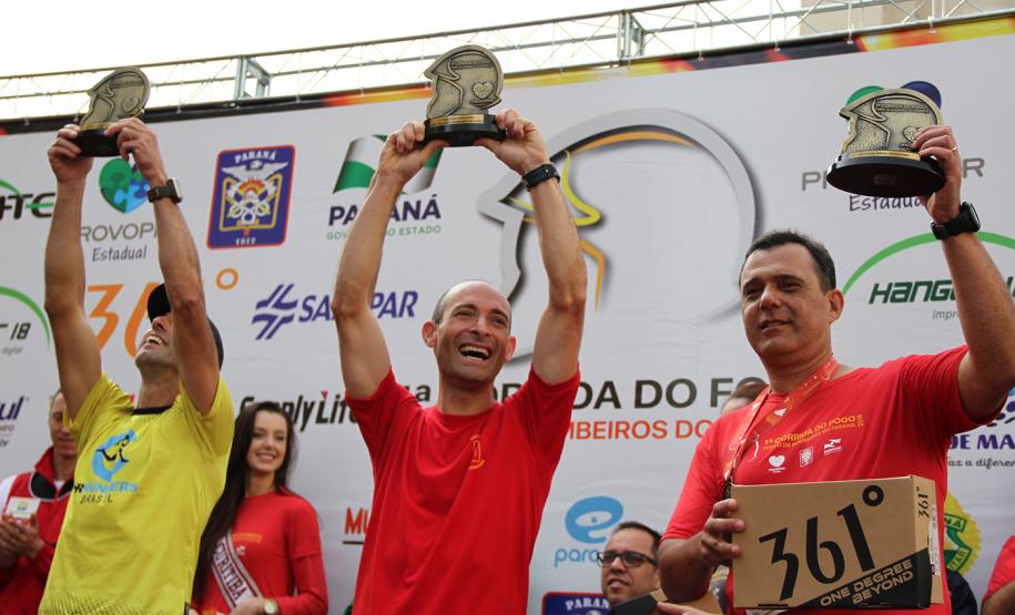 Curitiba, 12 de Novembro de 2016.  1° Corrida do Fogo, do Corpo de Bombeiros do Paraná.