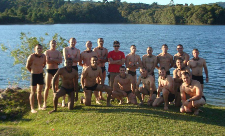 Bombeiros participam de instrução para salvamento aquático