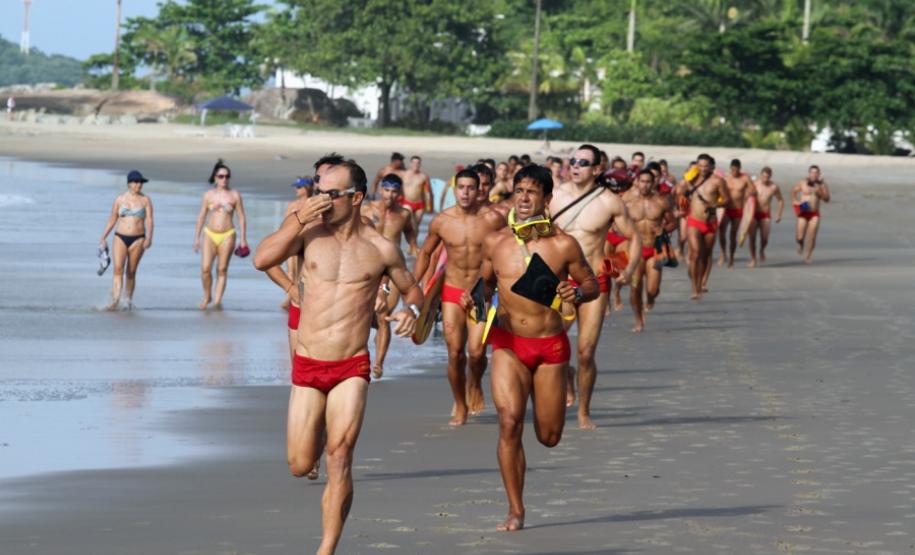 Guarda-vidas se reúnem para a 20ª edição do Troféu Elite do Corpo de Bombeiros no Litoral do estado