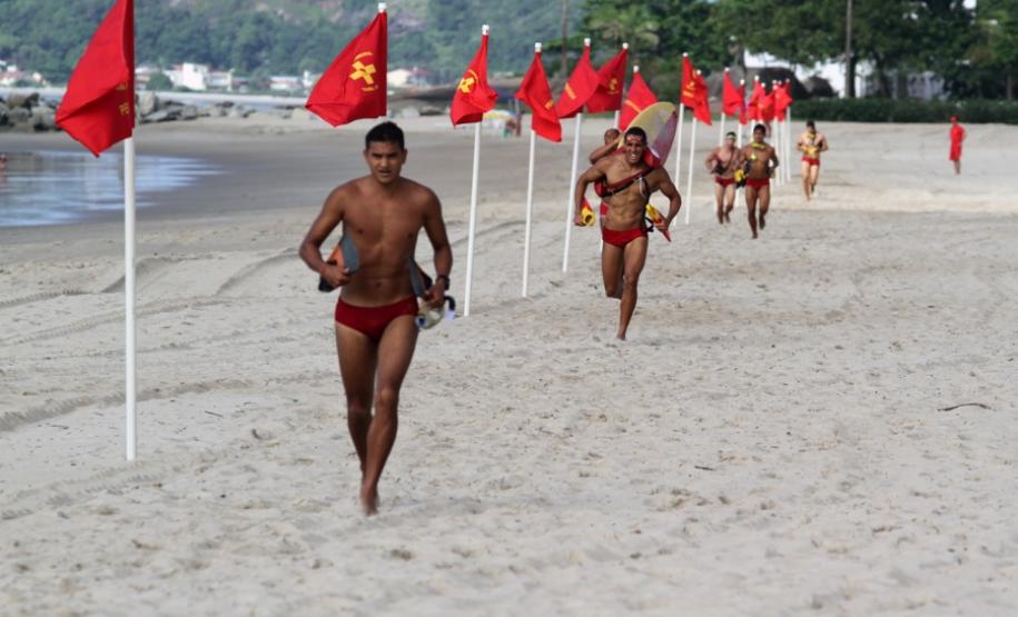 Guarda-vidas se reúnem para a 20ª edição do Troféu Elite do Corpo de Bombeiros no Litoral do estado