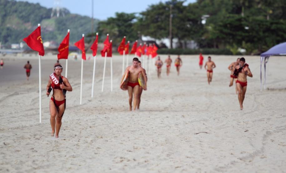 Guarda-vidas se reúnem para a 20ª edição do Troféu Elite do Corpo de Bombeiros no Litoral do estado