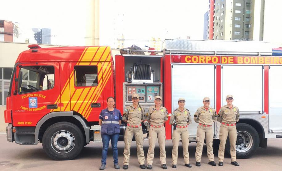 Bombeiras comemoram o Dia Internacional da Mulher no serviço operacional