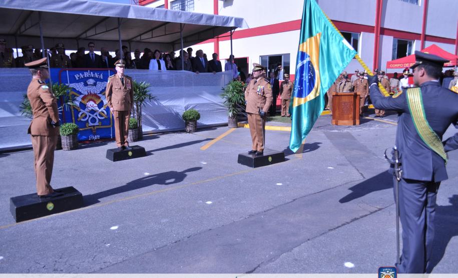 Solenidade na RMC comemora Dia Nacional do Bombeiro e troca de comando de grupamento em São José dos Pinhais