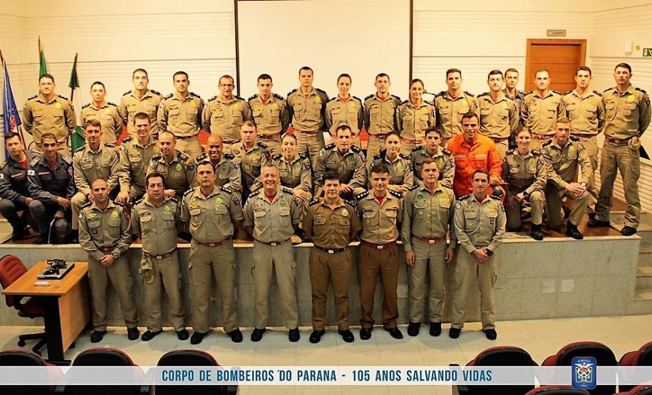 Formatura do Primeiro Curso de Busca e Resgate em Estruturas Colapsadas Formatura do Primeiro Curso de Busca e Resgate em Estruturas Colapsadas