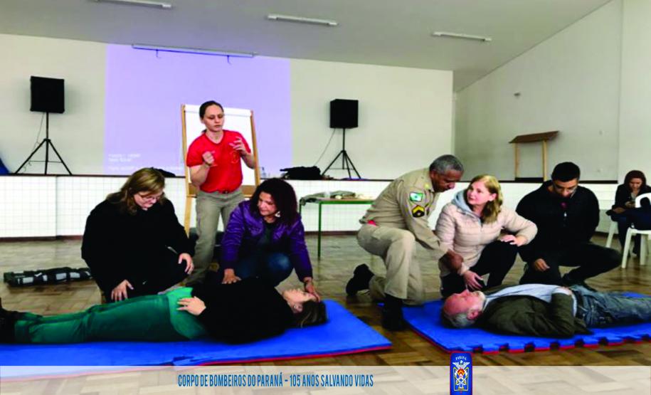 Bombeiros realizam atividades no Programa Estadual de Brigada Escolar, Defesa Civil na Escola