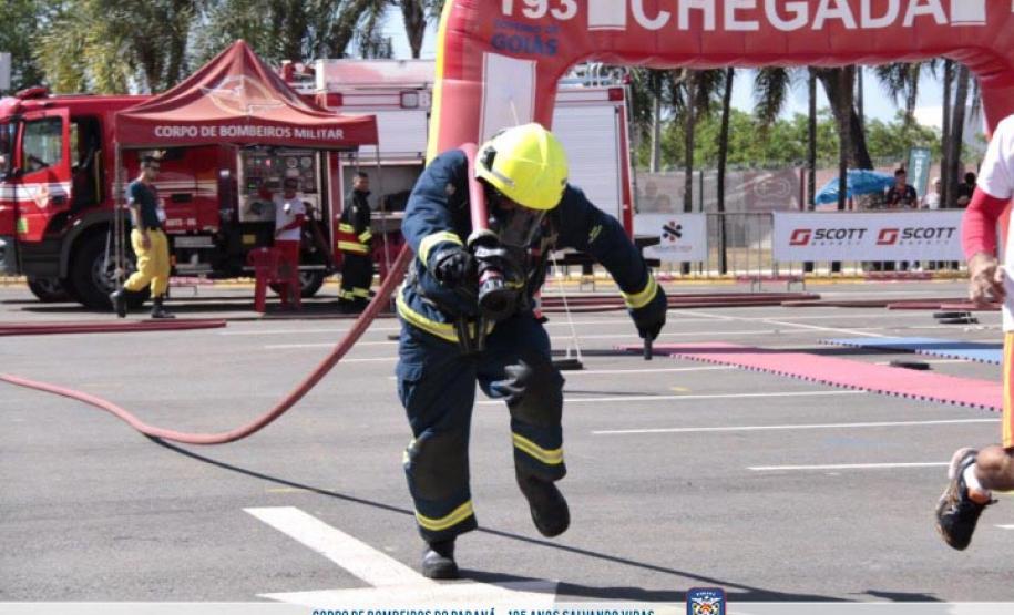 Corpo de Bombeiros do Paraná participa de	Congresso Internacional em Goiás