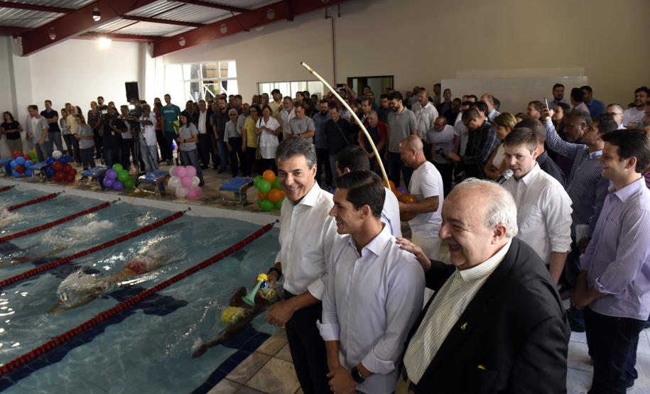 Governador Beto Richa, acompanhado pela secretaria da família e desenvolvimento social, Fernanda Richa, prefeito de Curitiba, Rafael Greca, vice-prefeito, Eduardo Pimentel, secretário de esportes de Curitiba, Marcello Richa e demais autoridades, participa da reinaguração da Praça Oswaldo Cruz.Curitiba, 09/03/2018Foto: Ricardo Almeida / ANPr