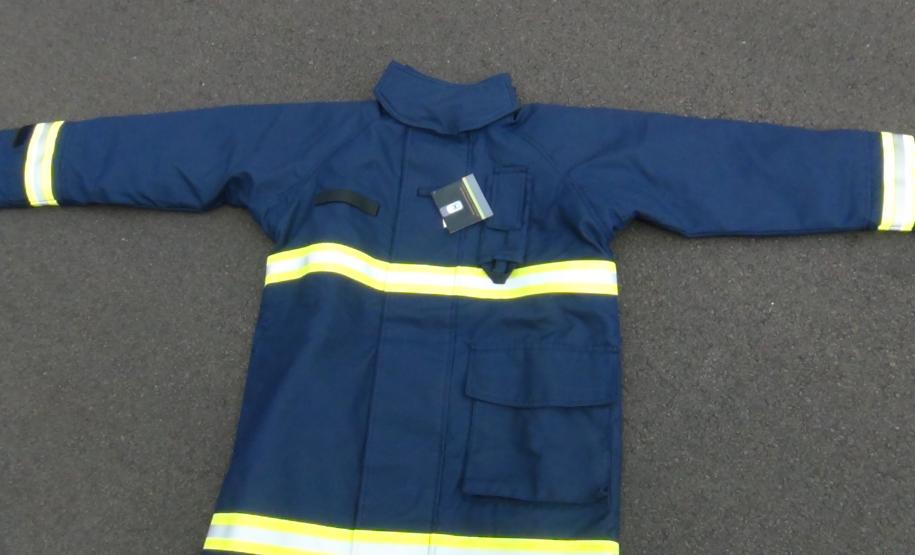 Conjunto Capa/Calça de Combate a Incêndio