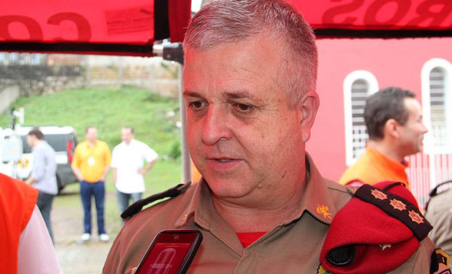 12.11.2011, Simulado de preparação para desastres, feito Pela Defesa Civil  e Corpo de Bombeiros  e outros orgãos. Coronel Hercules Willian Donadello Comamndante do Corpo de Bombeiros.