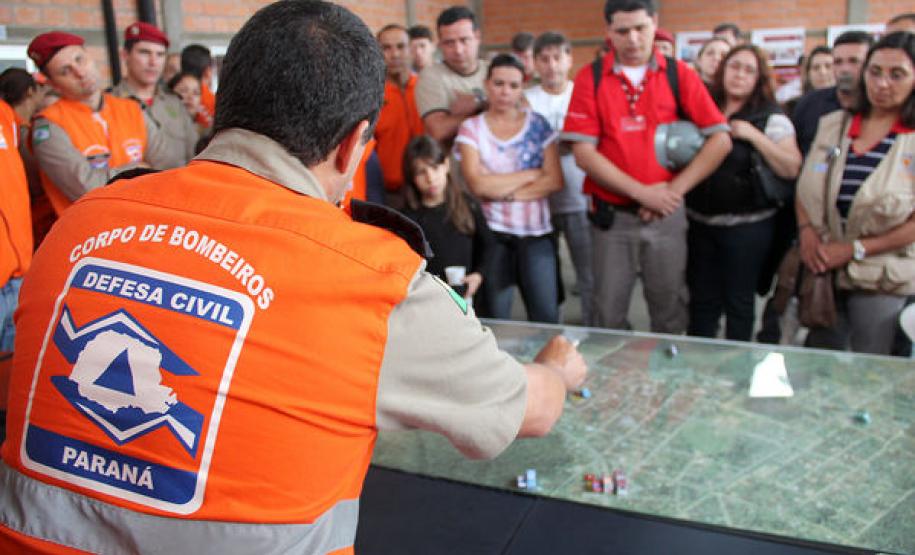 12.11.2011, Simulado de preparação para desastres, feito Pela Defesa Civil  e Corpo de Bombeiros  e outros orgãos.