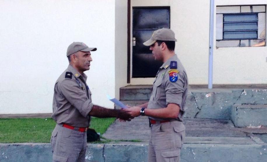 Referência elogiosa