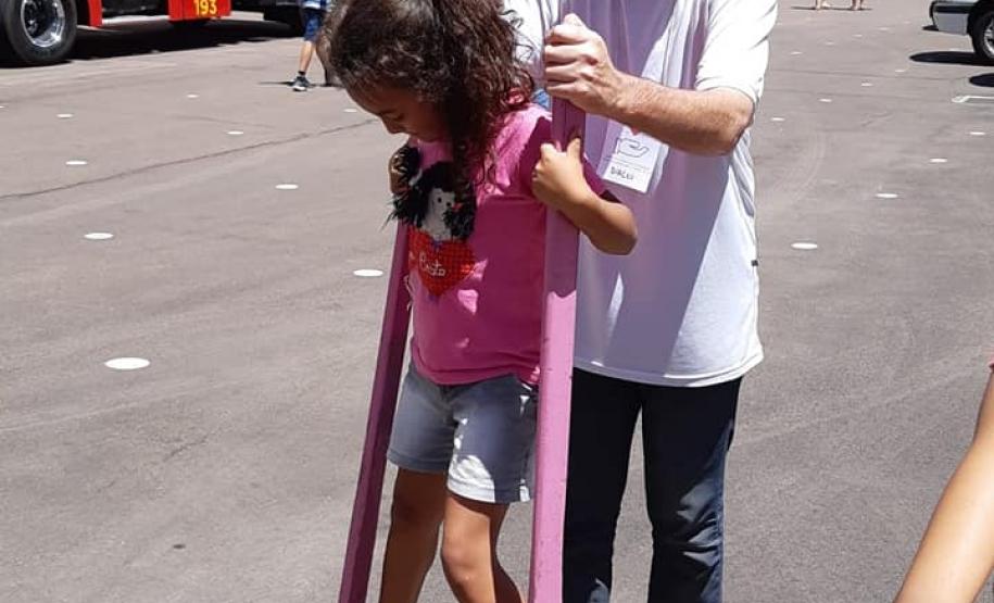 Bombeiros proporcionam Natal diferenciado para 150 crianças