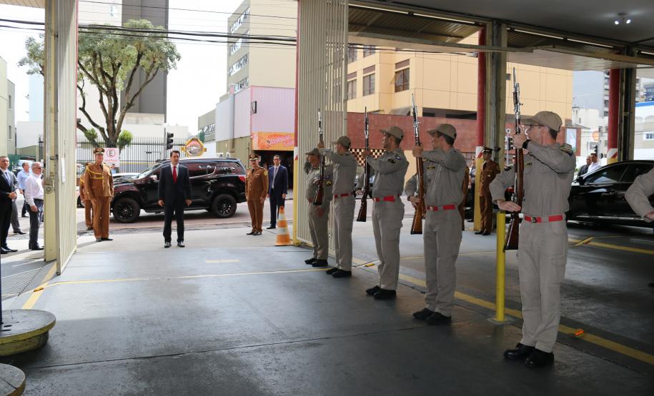 Coronel Prestes assume o comando do Corpo de Bombeiros do Paraná