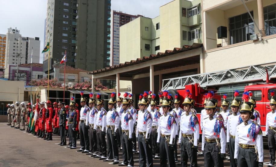 Coronel Prestes assume o comando do Corpo de Bombeiros do Paraná