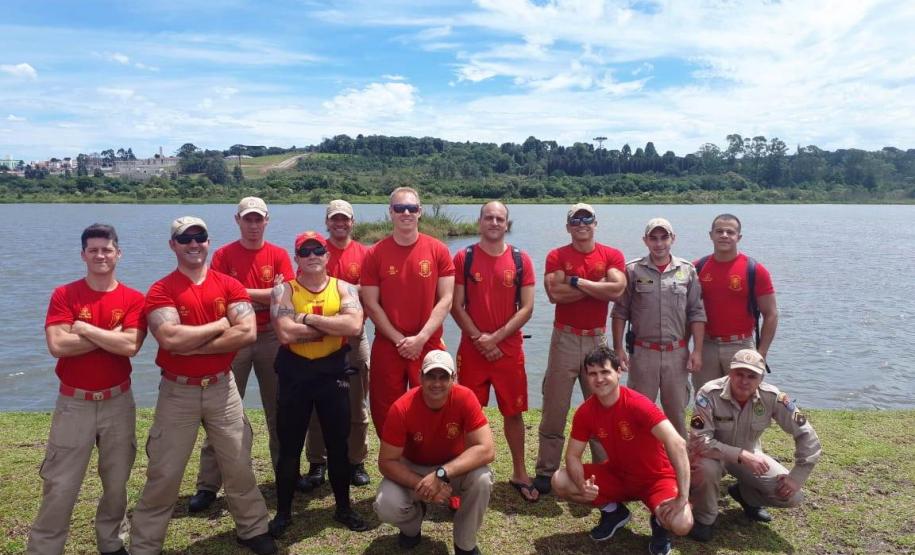 Instrução de Mergulho do 6° GB MAR/19