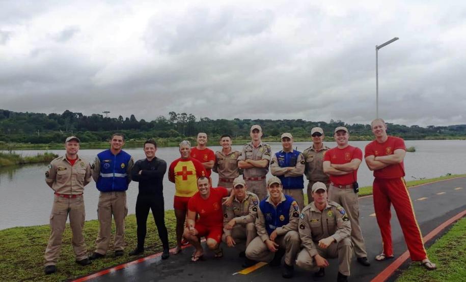 Instrução de Mergulho do 6° GB MAR/19