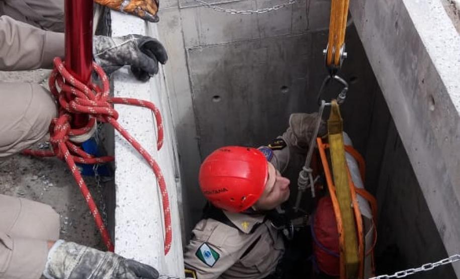 7GB SIMULADO DE ACIDENTE EM CONSTRUÇÃO CIVIL