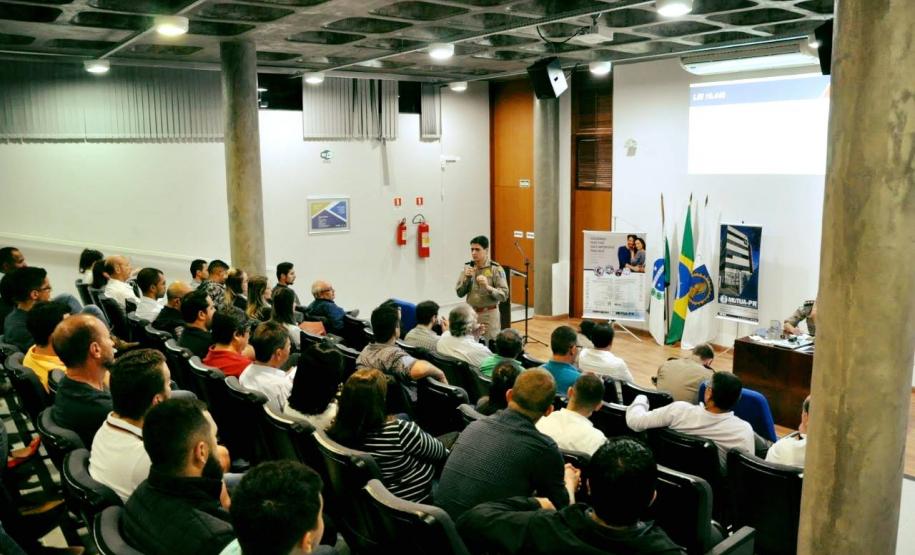 11 GB - Palestra CREA Apucarana