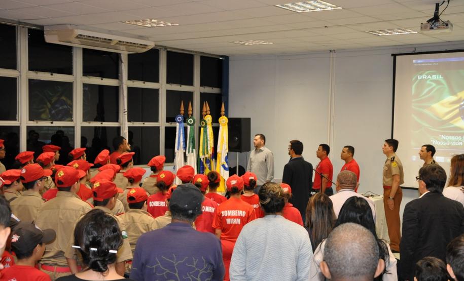Aula Inaugural do Bombeiro Mirim de Apucarana