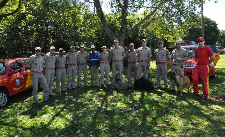 Instrução com Cães de Busca e Resgate - 11º GB