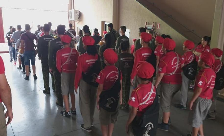 Bombeiro Mirim de Arapongas completa 16 anos de existência.