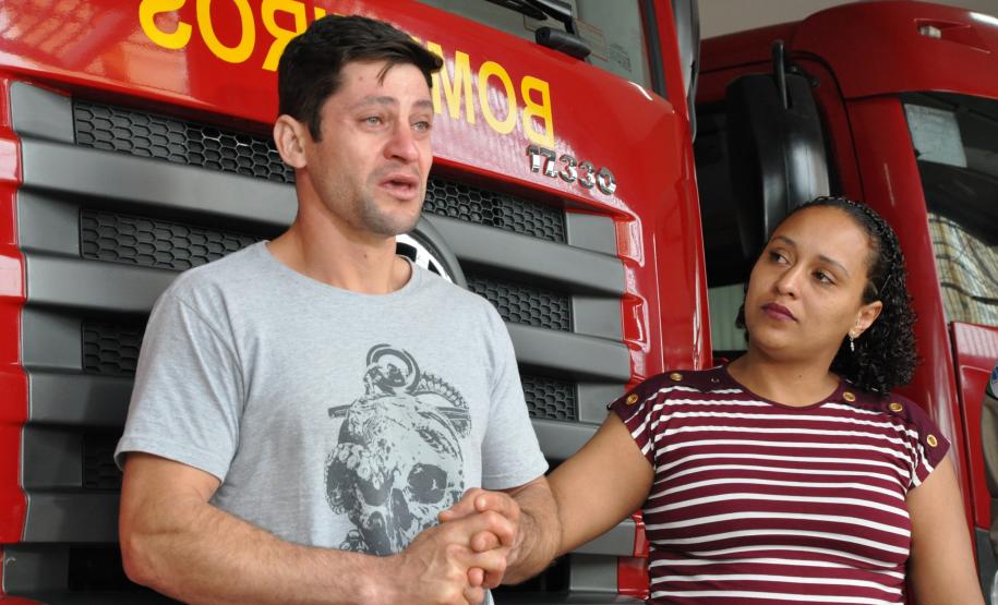 Sobrevivente soterramento visita quartel.