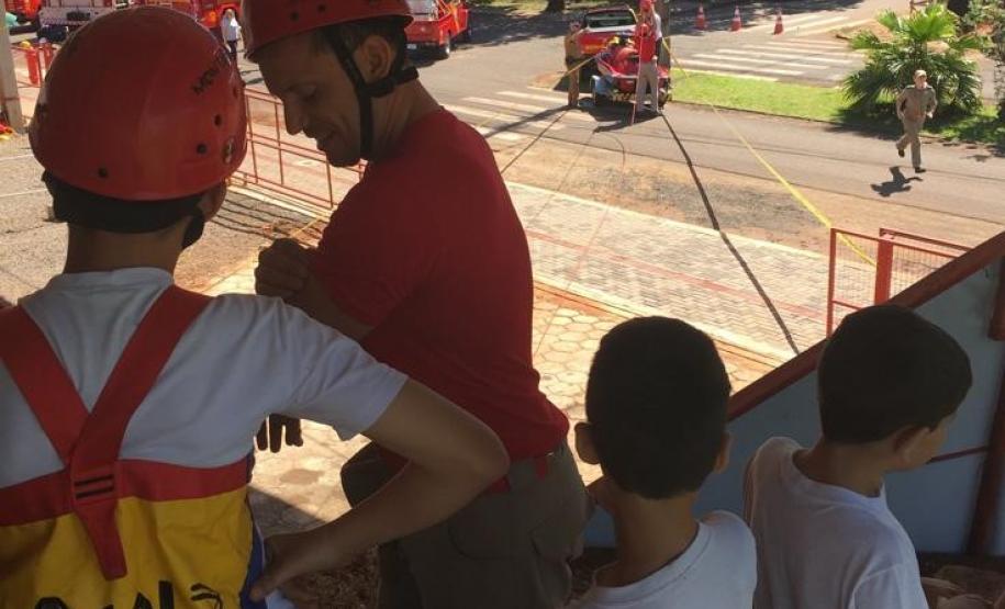 Atividades com crianças no 2º SGB