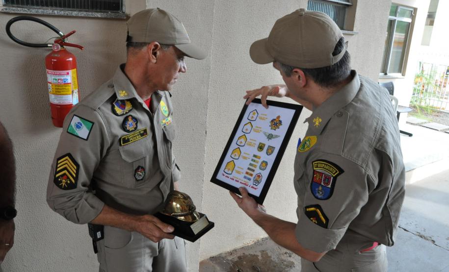 Passagem à RR - Sgt. Helio e Sgt. Pereira