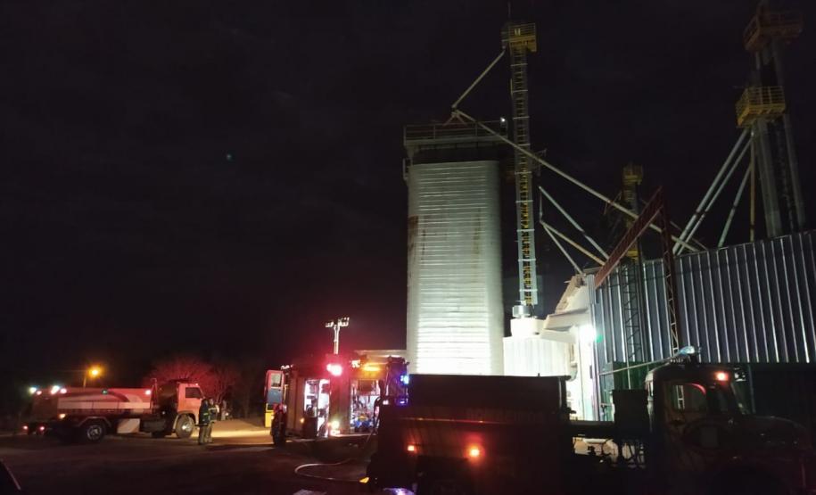 Incêndio secadora de grãos