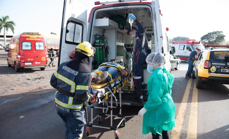 colisão posto 3 cavalos