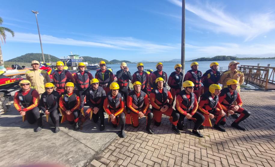CURSO DE CAPACITAÇÃO DE OPERADORES DE EMBARCAÇÃO DE RESGATE
