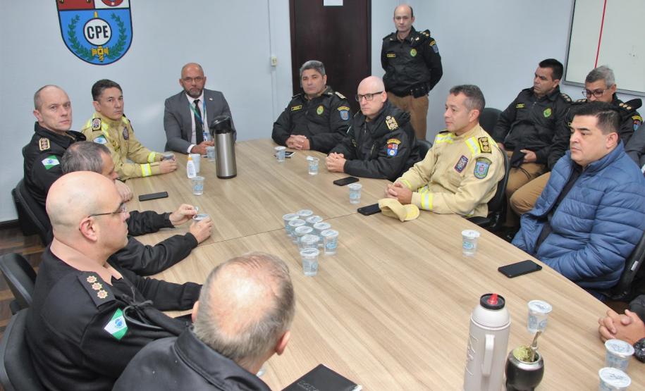 SESP reúne diretoria e alto comando da CBMPR e PMPR